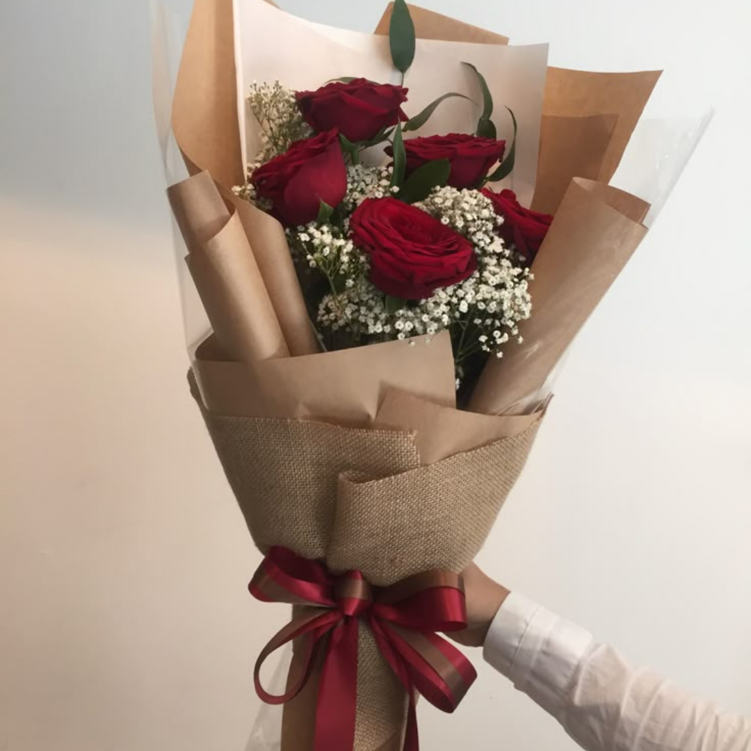 small bouquet of roses delivered in Bali